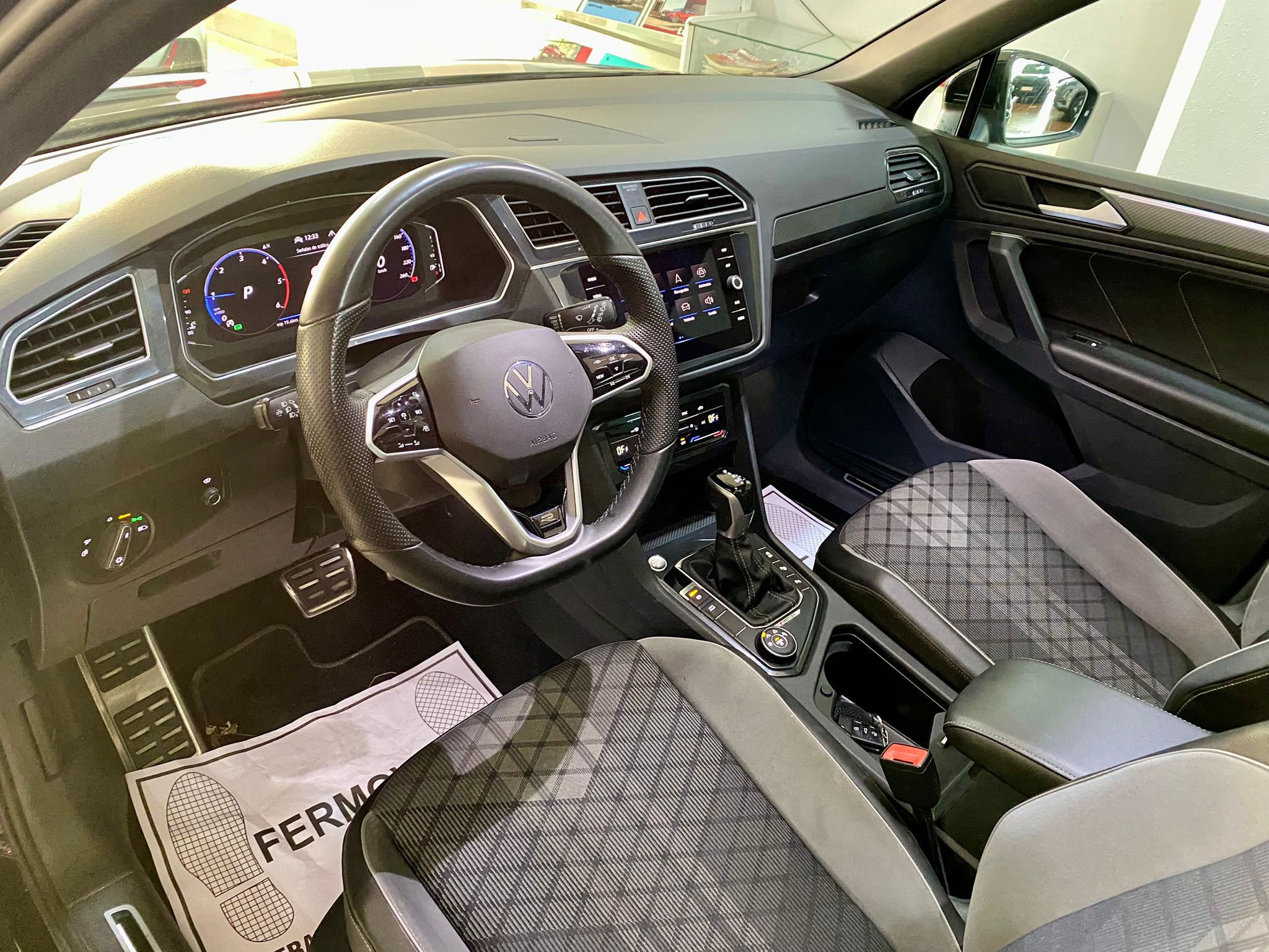 VW Tiguan R-Line DSG 4Motion -VENDIDO –