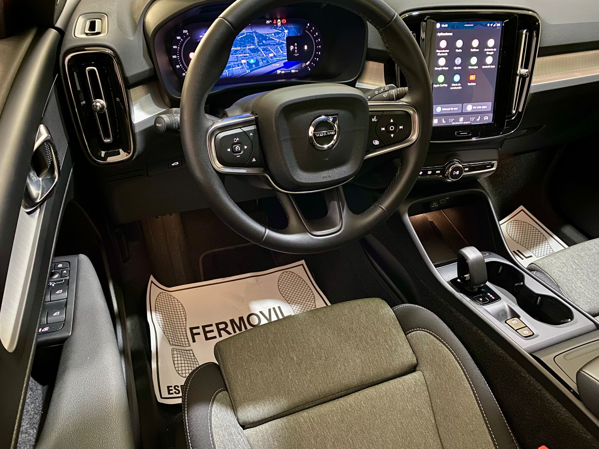 VOLVO XC40 163cv Automático ECO