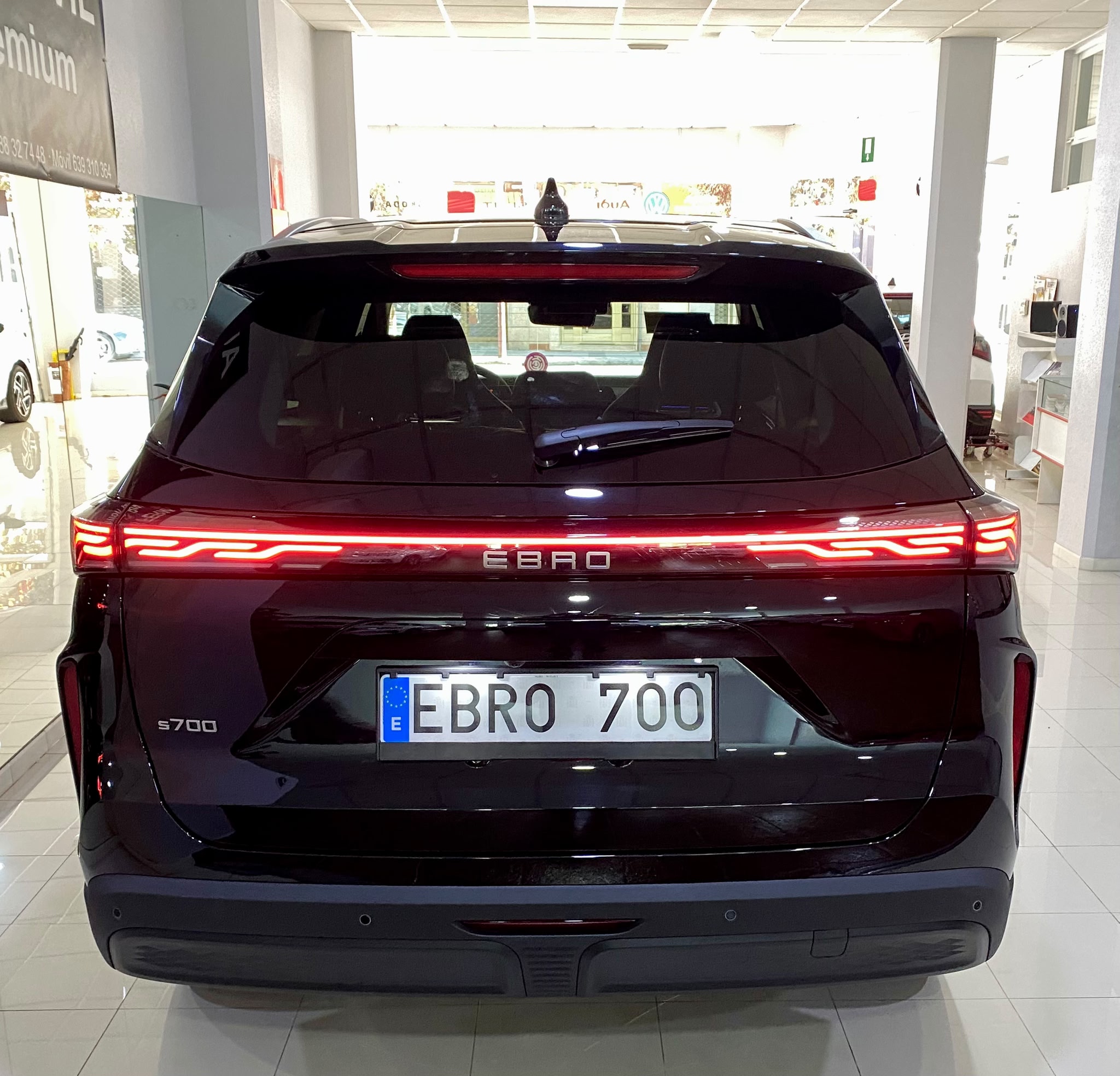 EBRO S700 HEV Luxury 224cv