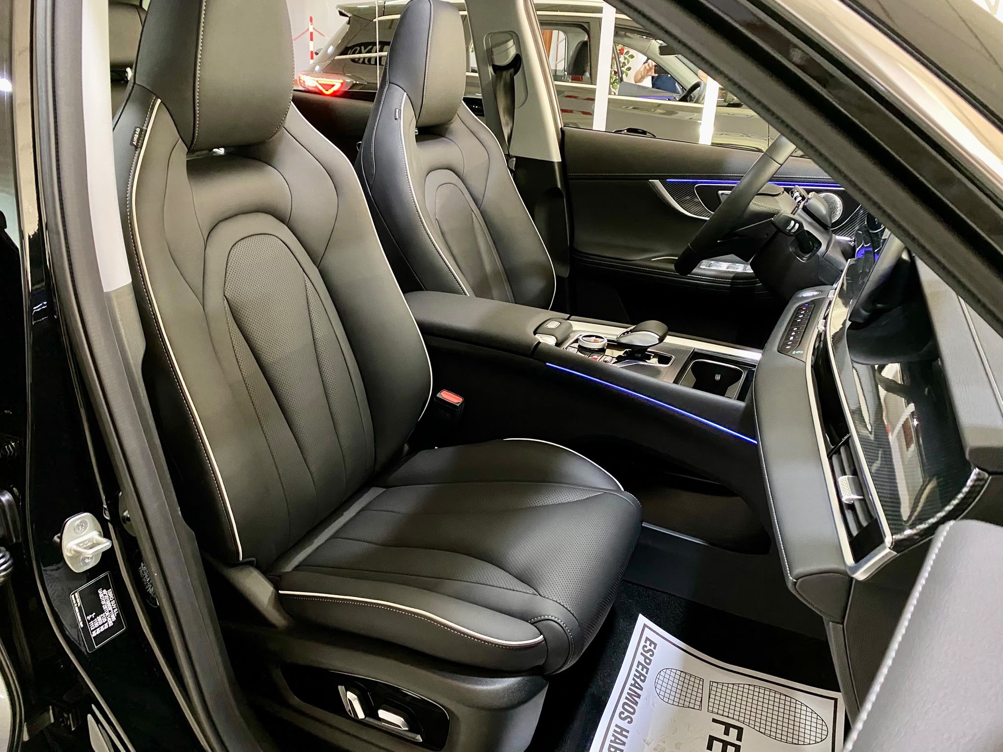 EBRO S700 HEV Luxury 224cv