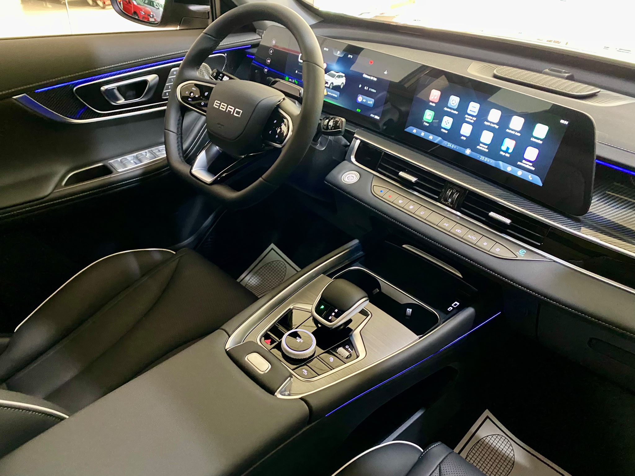 EBRO S700 HEV Luxury 224cv